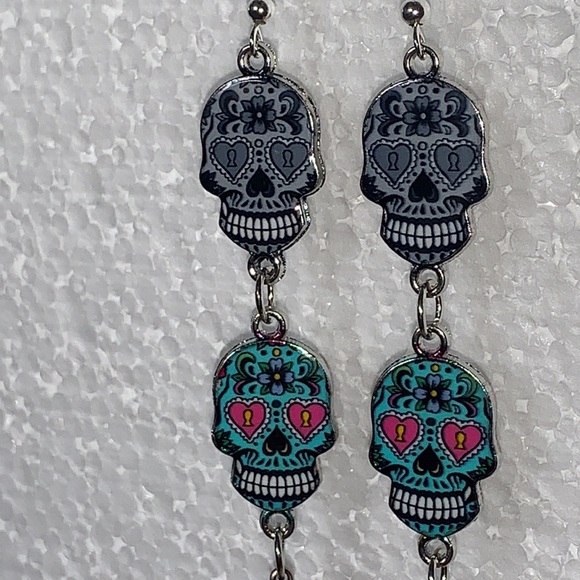 ☠️☠️Sugar skull earrings ☠️☠️ - Picture 5 of 9